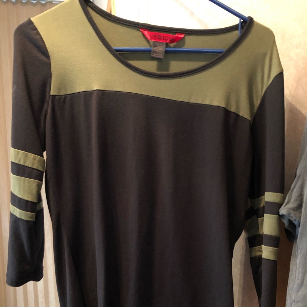 Womens 3/4 sleeve blouse
